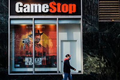 Getting back at Wall Street: Here’s what’s going on with GameStop, Reddit and short-sellers